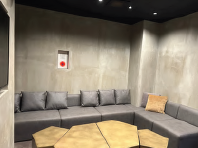 六本木駅徒歩4分　大通りから1本入った隠れ家立地のダイニングバー居抜き店舗！